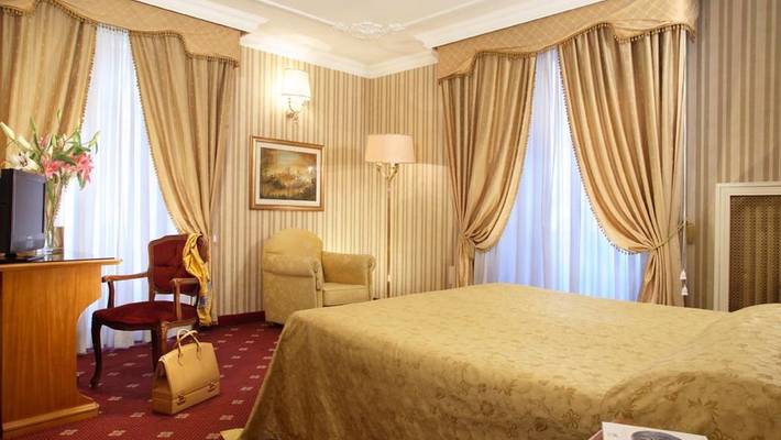 Standard vierbettzimmer Pace Helvezia Hotel Rom