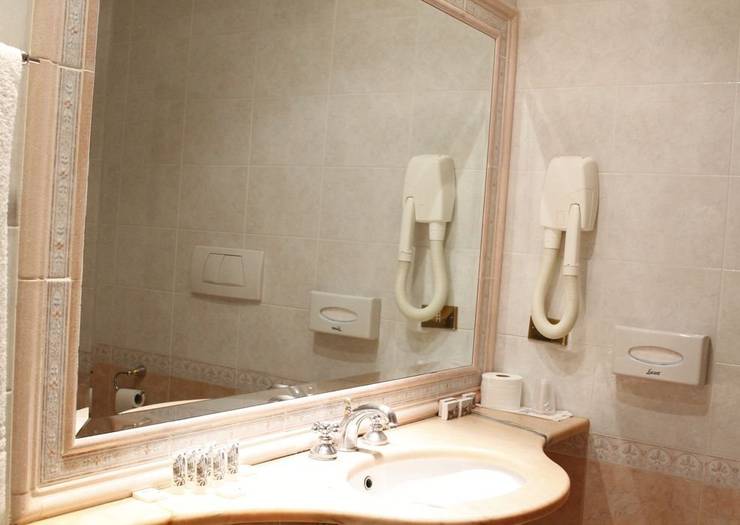 Standard double room for single use Pace Helvezia Hotel Rome