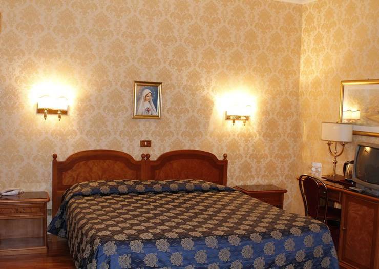 Standard double room for single use Pace Helvezia Hotel Rome