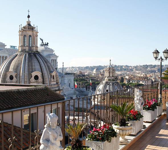 Magnífica terraza en la azotea Hotel Pace Helvezia Roma